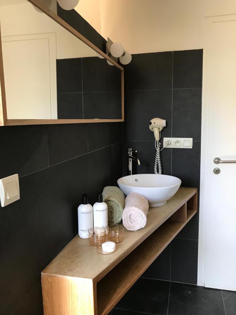 Bed and Breakfast Ma Bauge Libin Екстер'єр фото