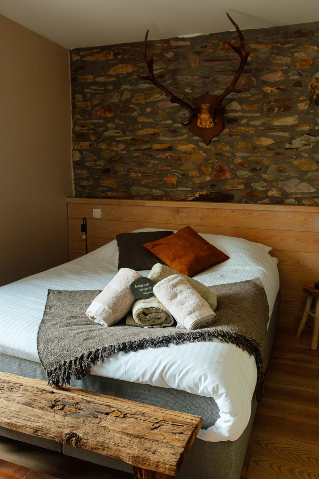 Bed and Breakfast Ma Bauge Libin Екстер'єр фото